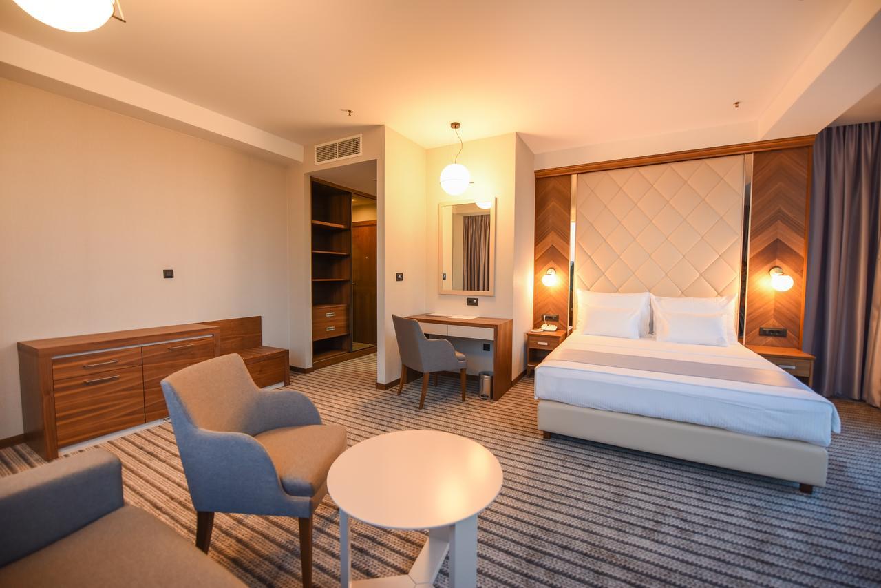 Hotel Union Podgorica Exterior photo